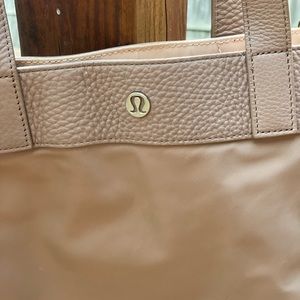 Lululemon Now and always tote bag 15L
